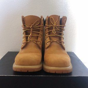 Classic Timberland Boots in 'Wheat'